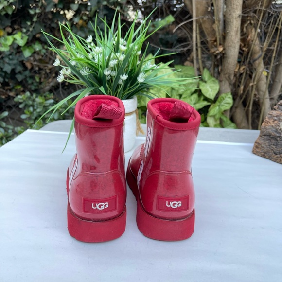 UGG mini classic Winter boots warm cozy fall boots Clear in red Size 5 Women - Picture 11 of 12